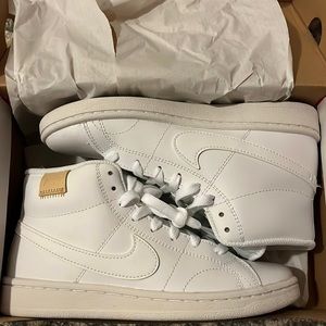 New Nike Court Royale Sneakers